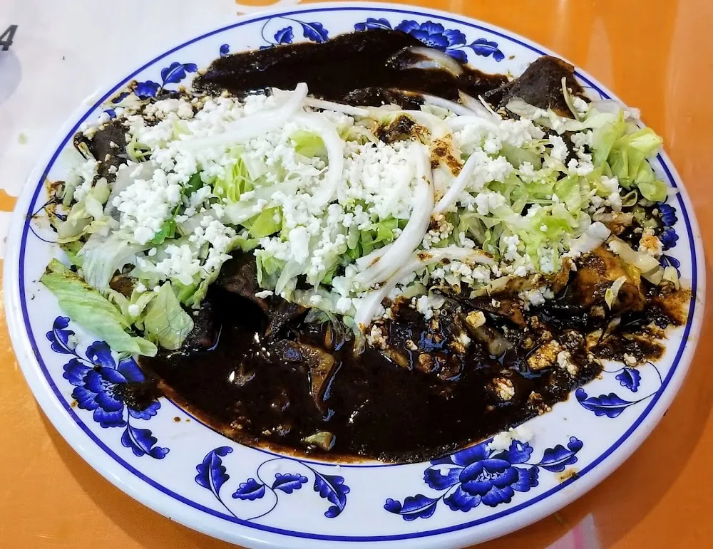 Enchiladas De Mole